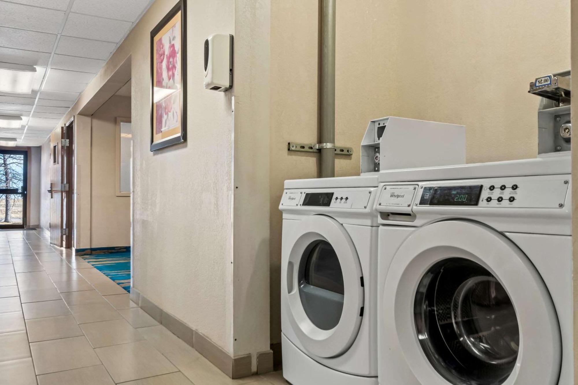 Quality Inn Sidney I-80 Exteriér fotografie